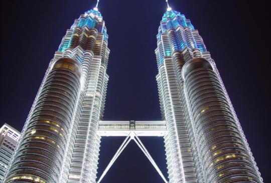 【馬來西亞】吉隆坡自由行超簡單！雙層觀光巴士帶你輕鬆遊玩景點